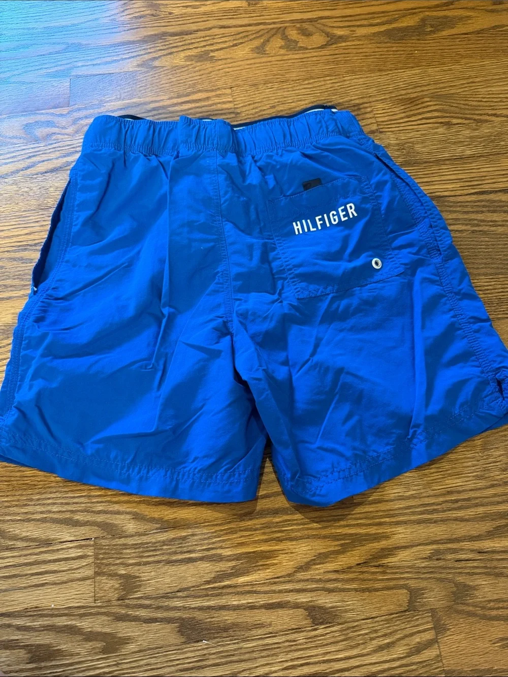 Tommy Hilfiger bold bright
